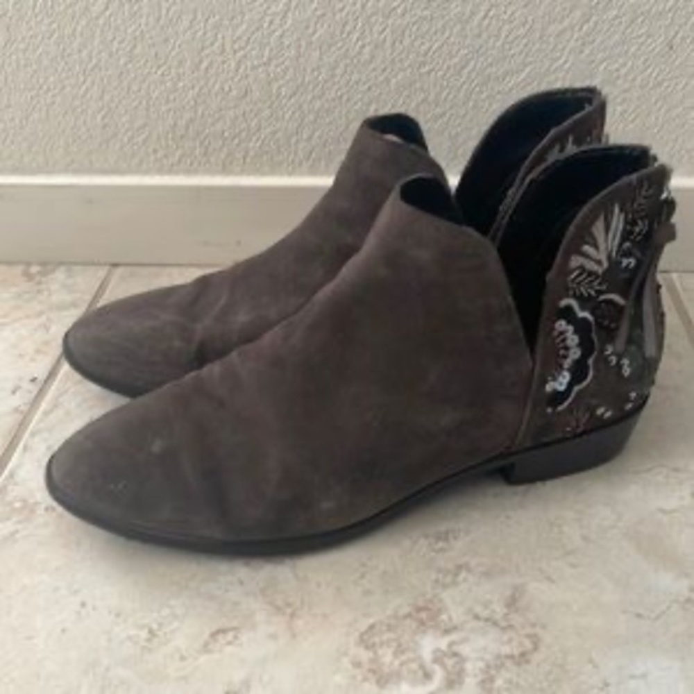 Kenneth Cole REACTION Women's Embellished Heel Ankle Bootie